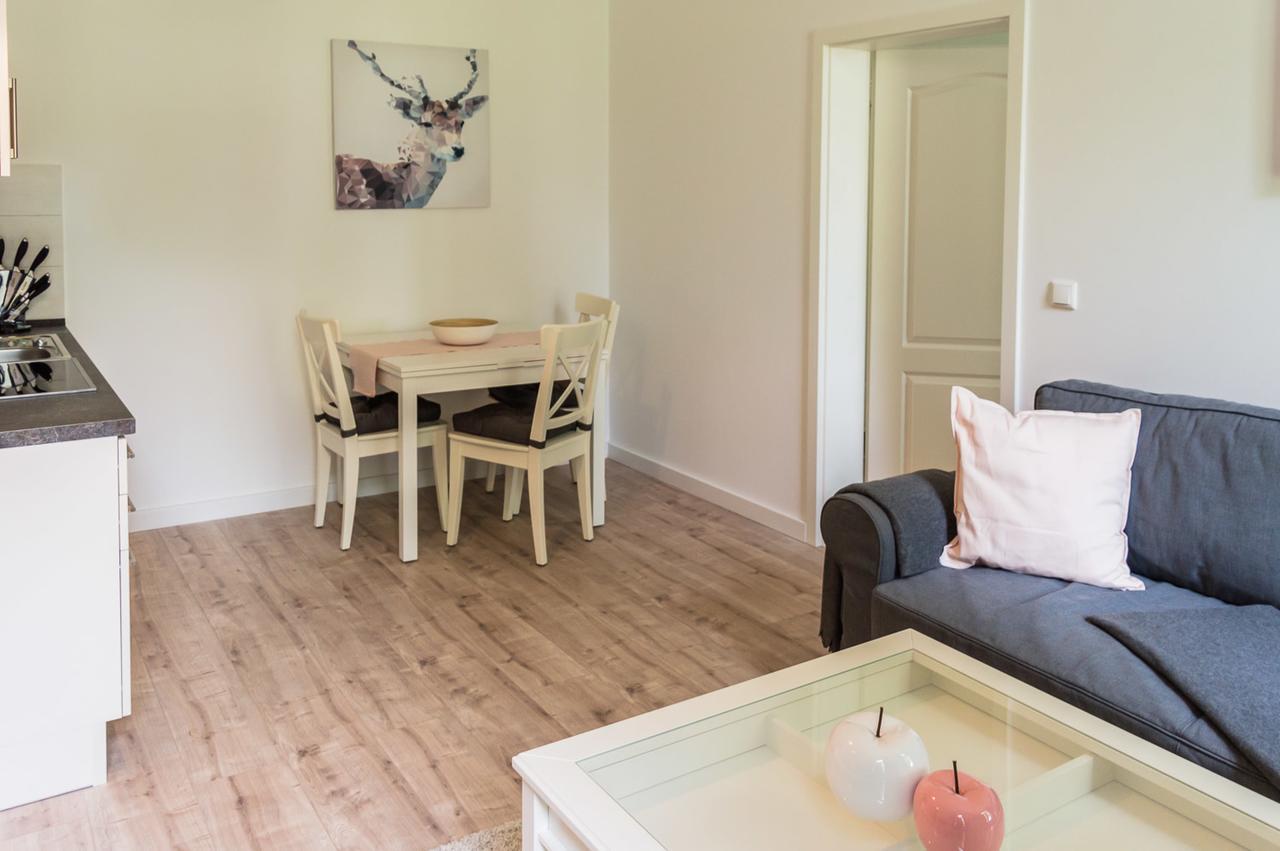 Appartamento Gutshof Gross Behnkenhagen Esterno foto