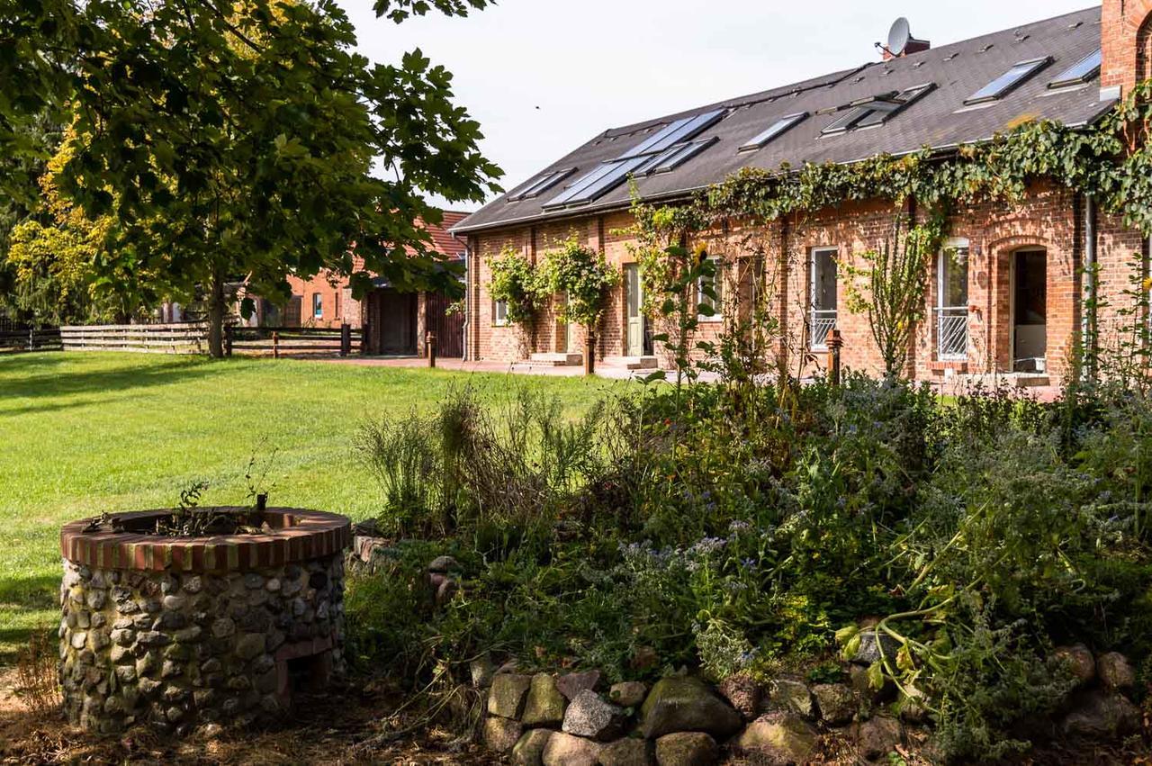 Appartamento Gutshof Gross Behnkenhagen Esterno foto