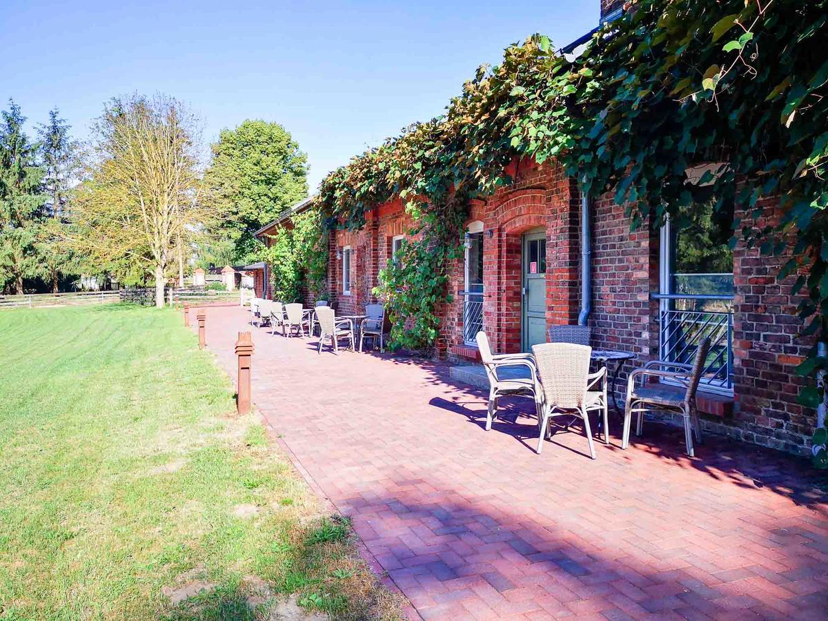 Appartamento Gutshof Gross Behnkenhagen Esterno foto